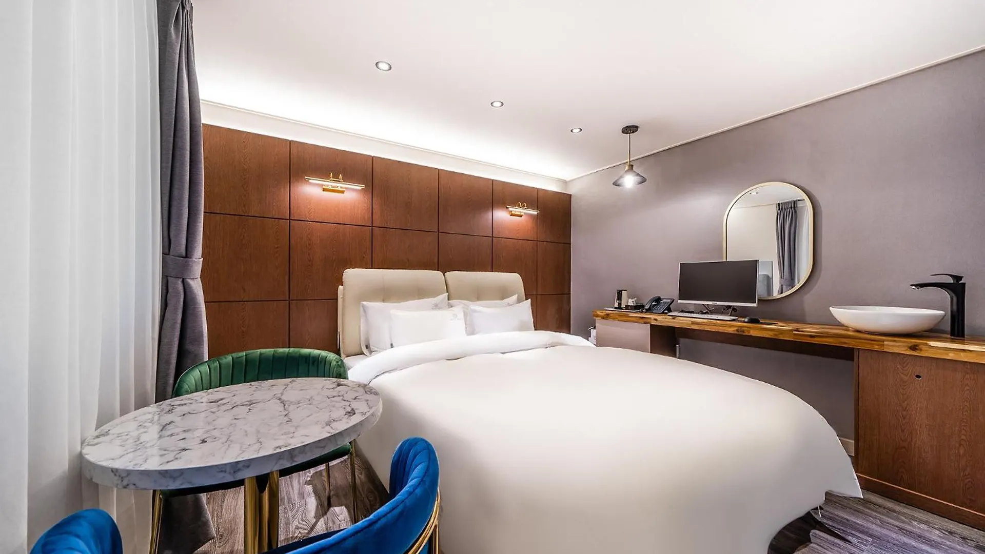 Hotel Band Busan